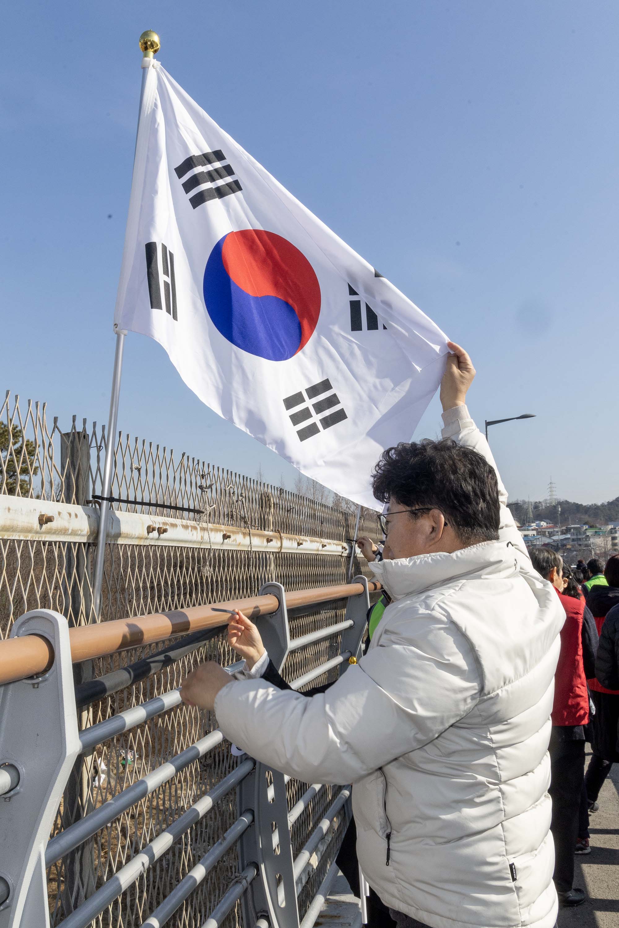 250225_덕암동 3？1절 나라사랑 태극기달기 운동 행사 이미지6