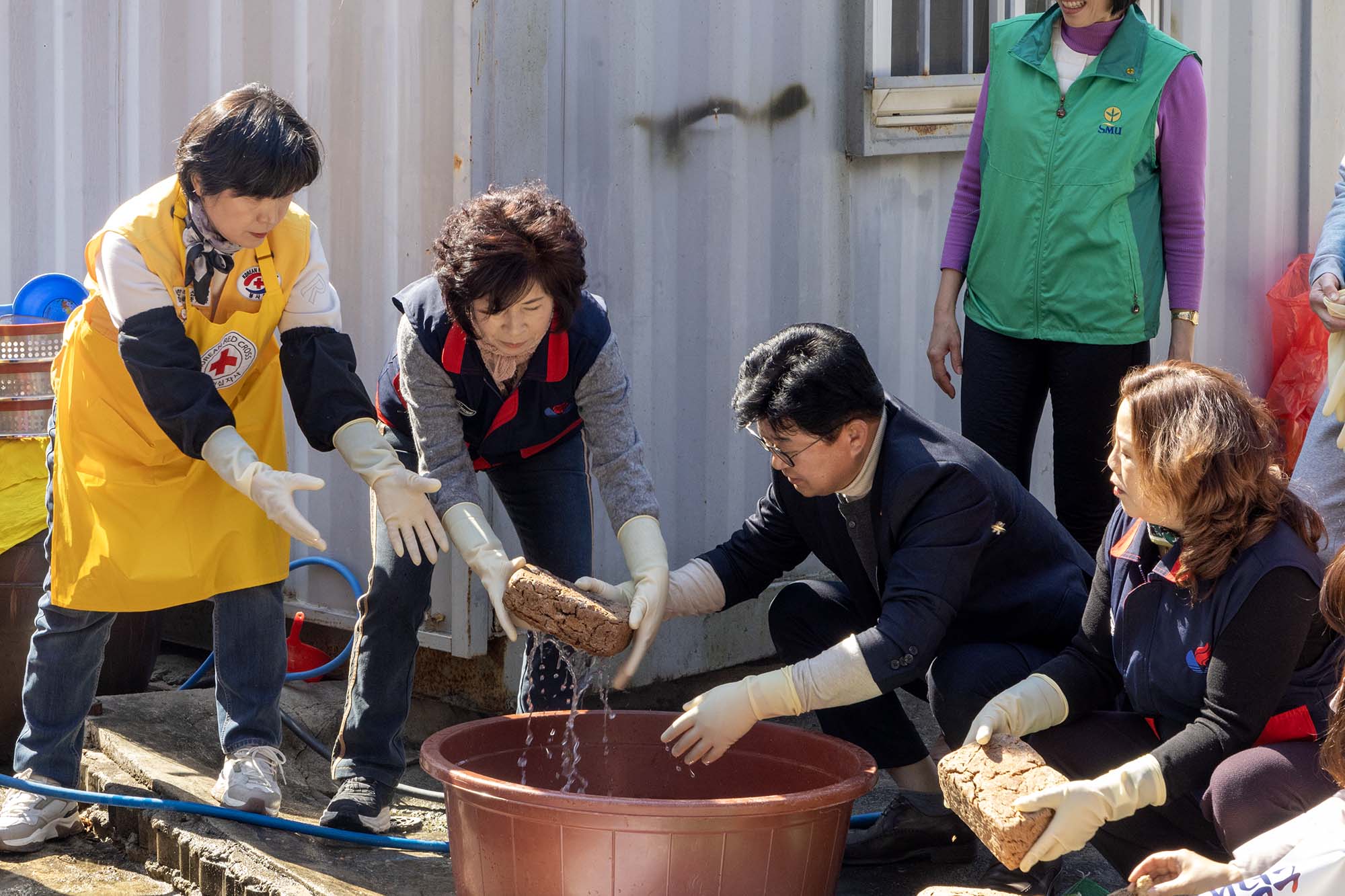 250227_여성단체협의회 주관 전통 장(醬) 담그기 이미지1