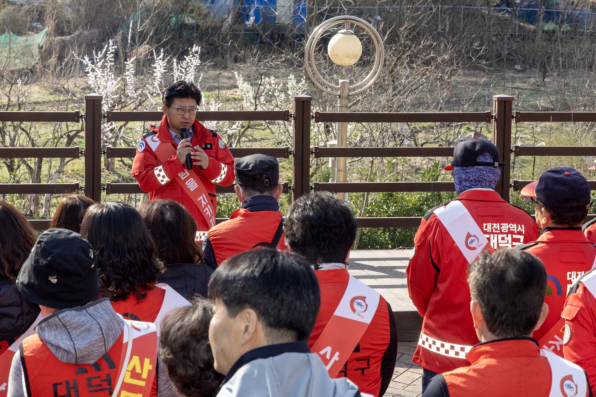 250329_대형산불 경각심 제고를 위한 산불예방 캠페인 및 산지정화 이미지1