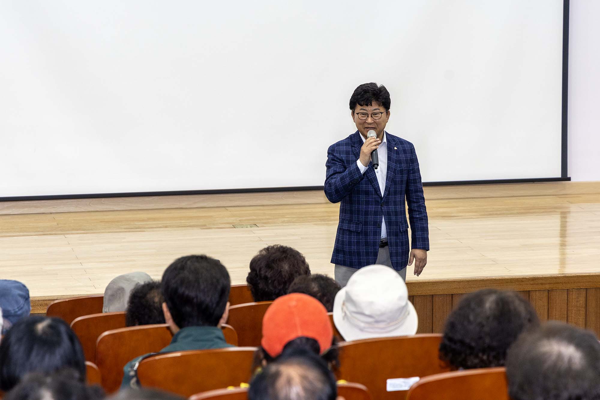 250410_(사)국제문화교류단 노인일자리 참여자 소양 교육 이미지1