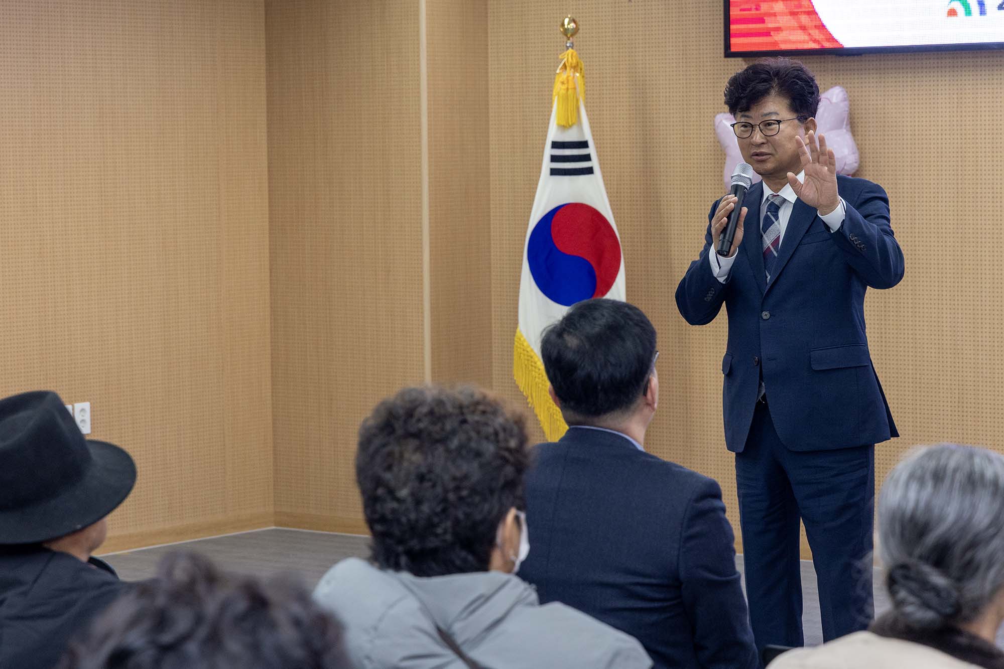 251217_신탄진동 노인일자리사업 해단식 이미지4