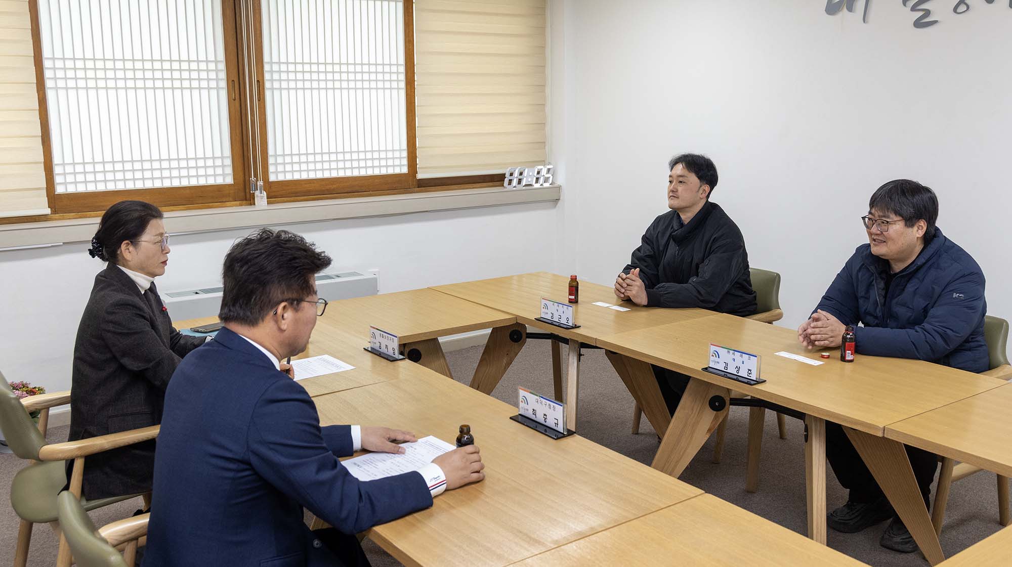 260211_기탁식 - (주)세레코·세레치피 이웃돕기 화장품 기탁 이미지4