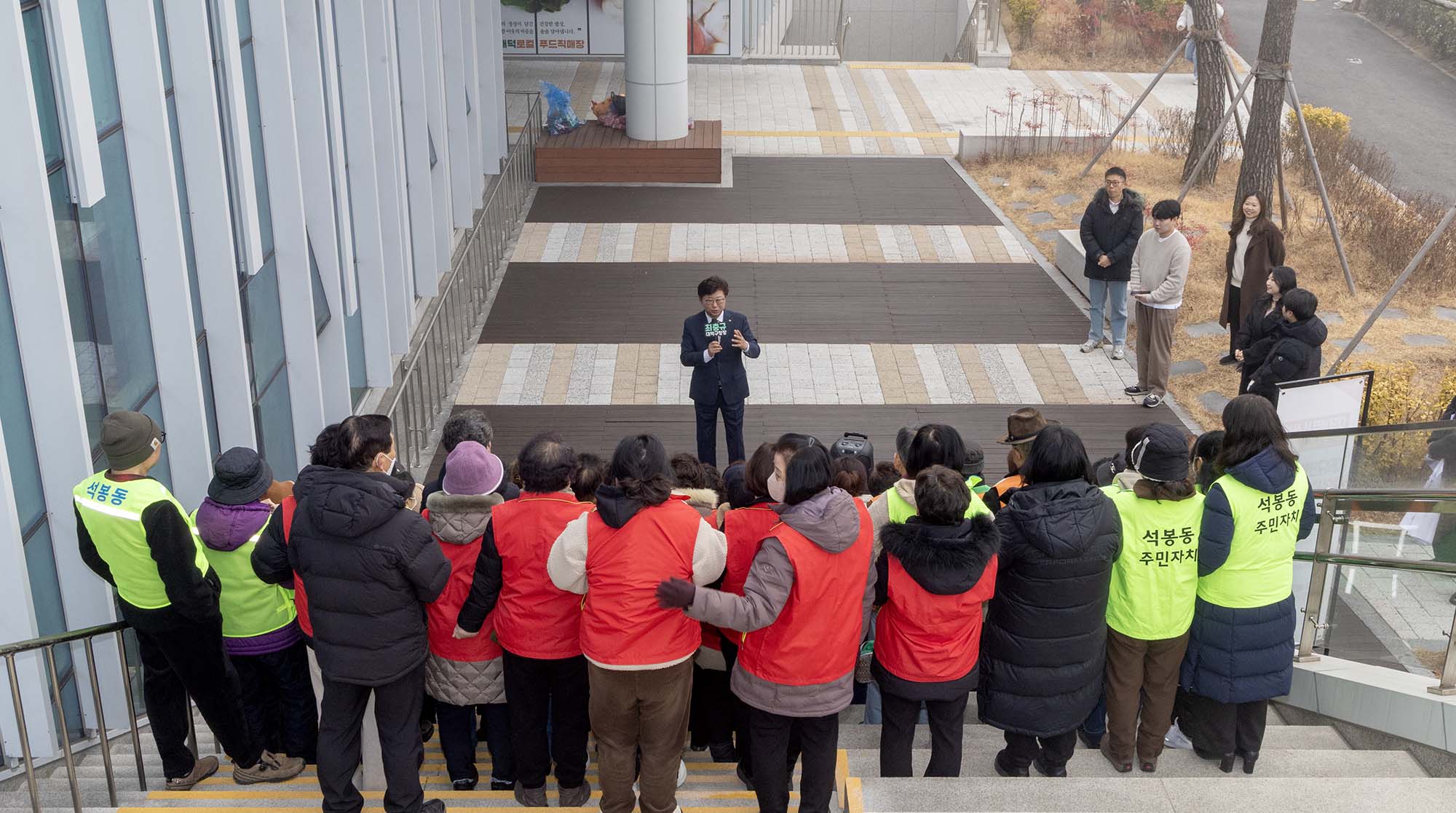 260212_석봉동 설 명절맞이 단체연합 대청소 이미지2