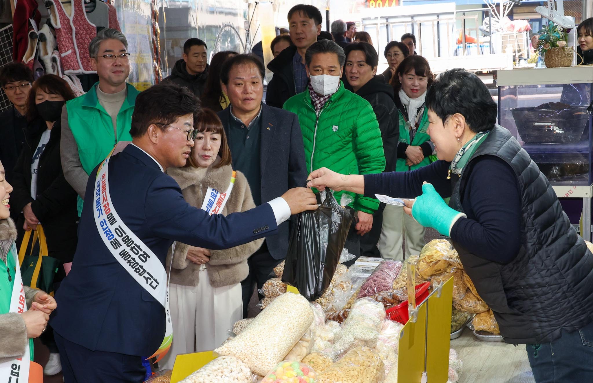 260212_설맞이 전통시장 장보기 이미지5