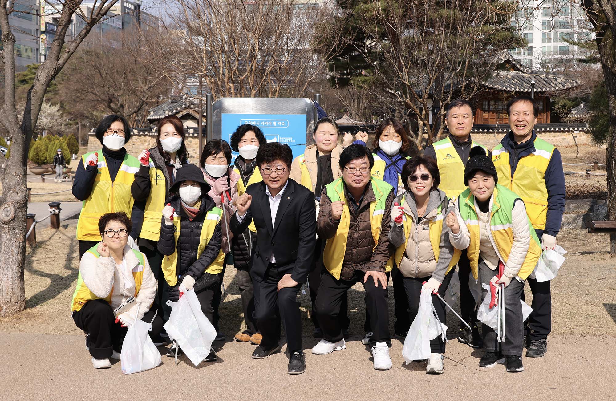 260314_'대덕 환경 지킴이' 탄소중립 자원봉사 캠페인 이미지8