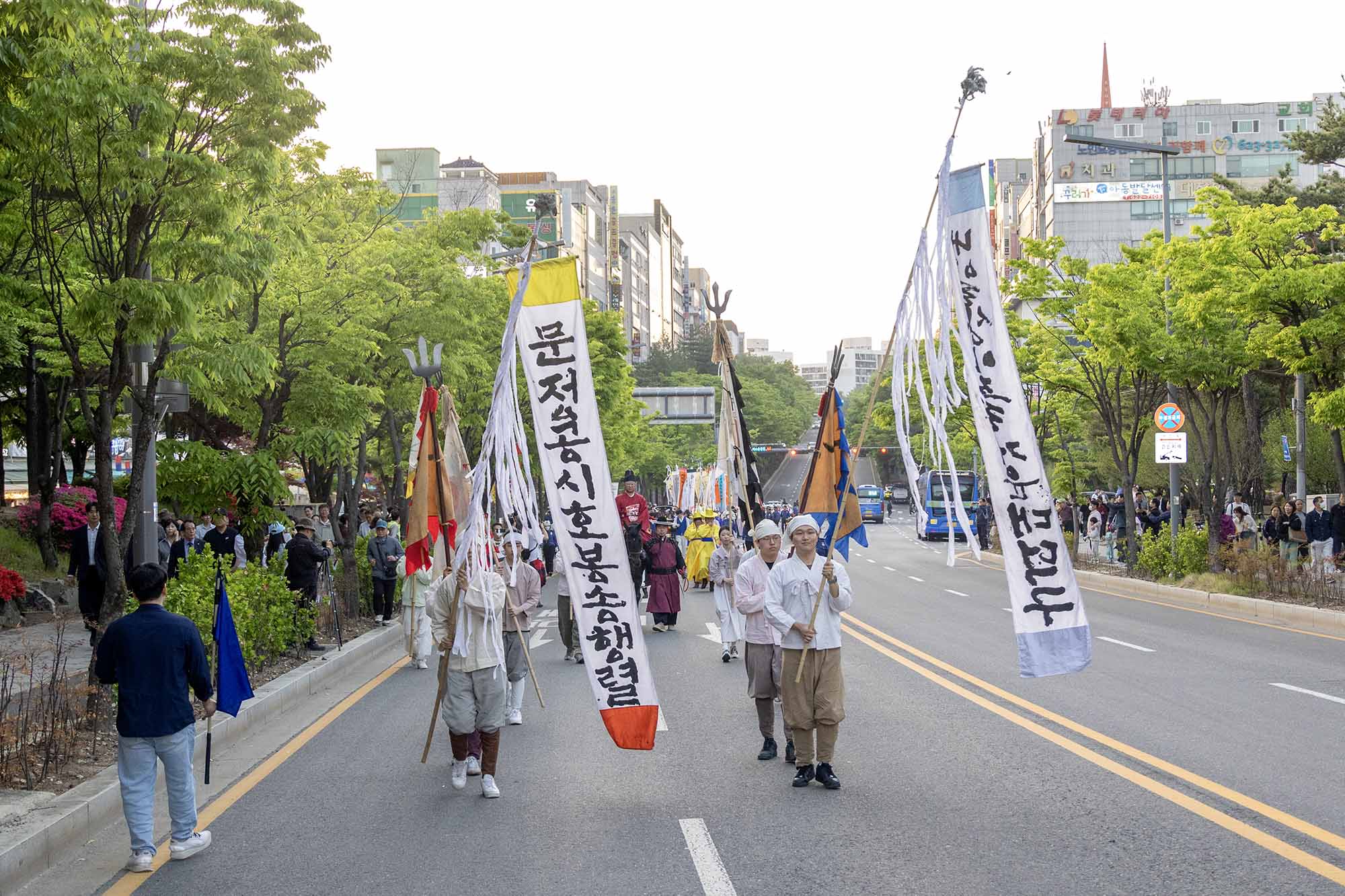 260425_제29회 동춘당문화제 문정공시호봉송행렬 이미지12