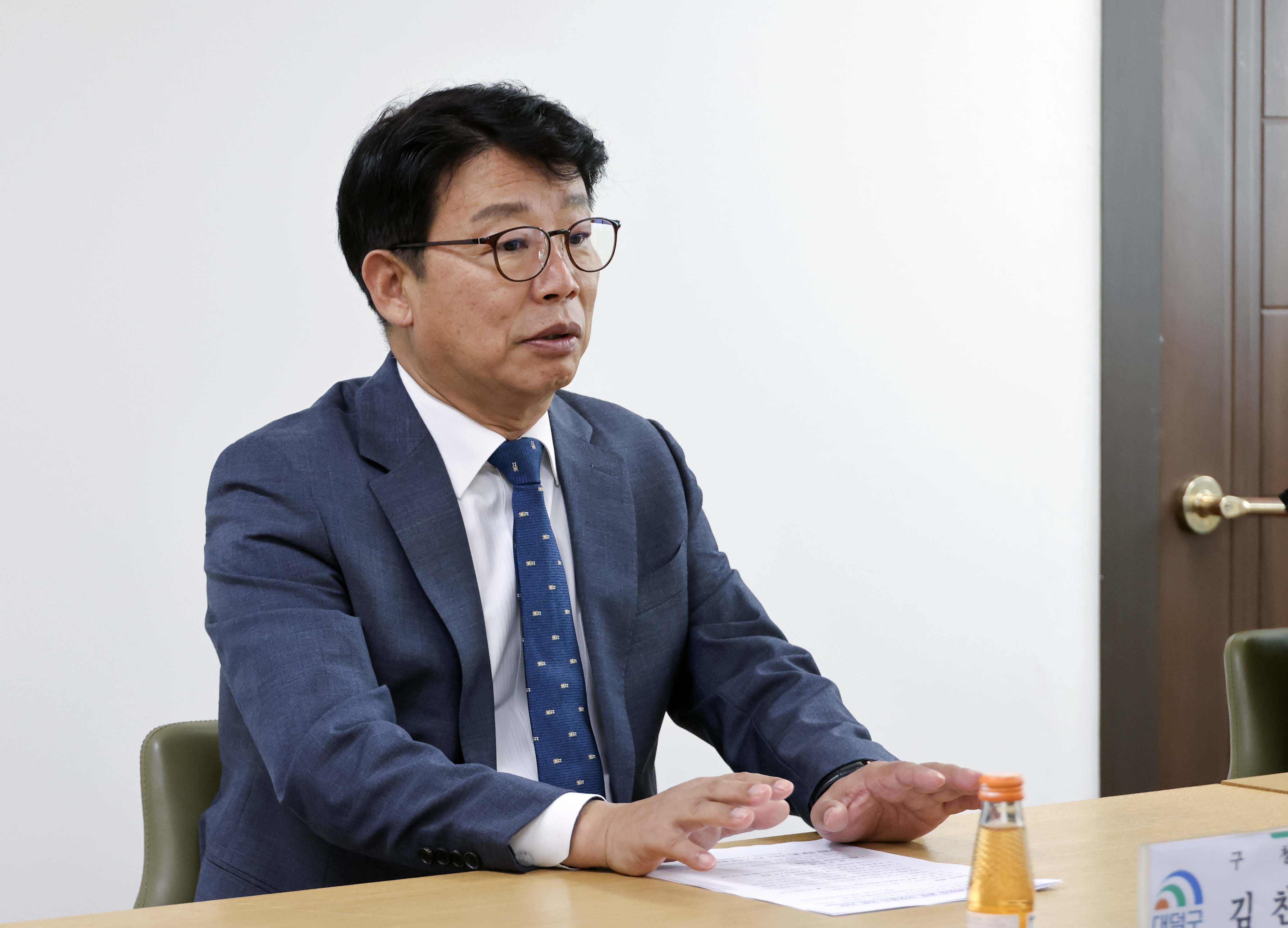 260907_기탁식 - 올젠 NC백화점 대전유성점, 이웃돕기 의류(가을남성복) 기탁 이미지3