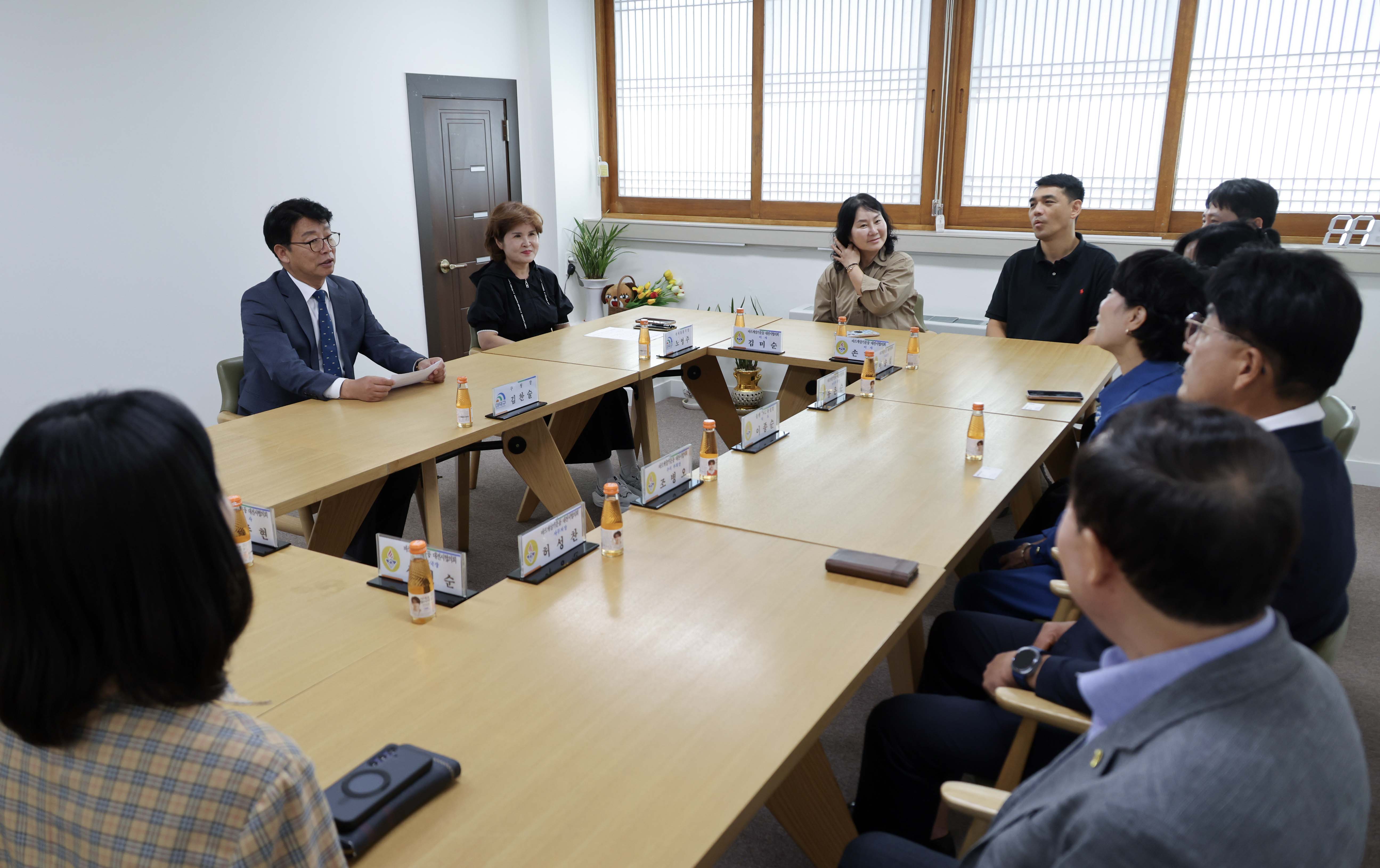 260907_기탁식 - 올젠 NC백화점 대전유성점, 이웃돕기 의류(가을남성복) 기탁 이미지4