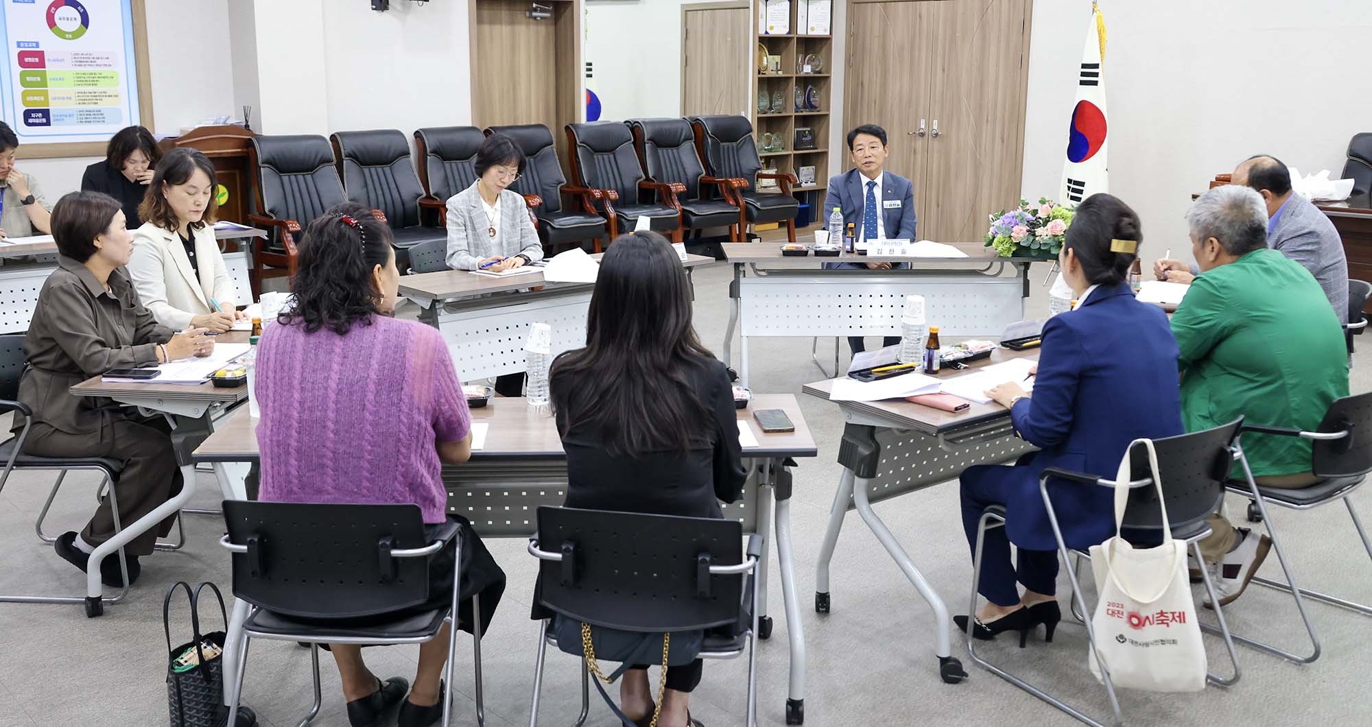 260911_유관단체 격려 방문(대덕구새마을회와 민주평화통일자문회의 대전대덕구협의회) 이미지4